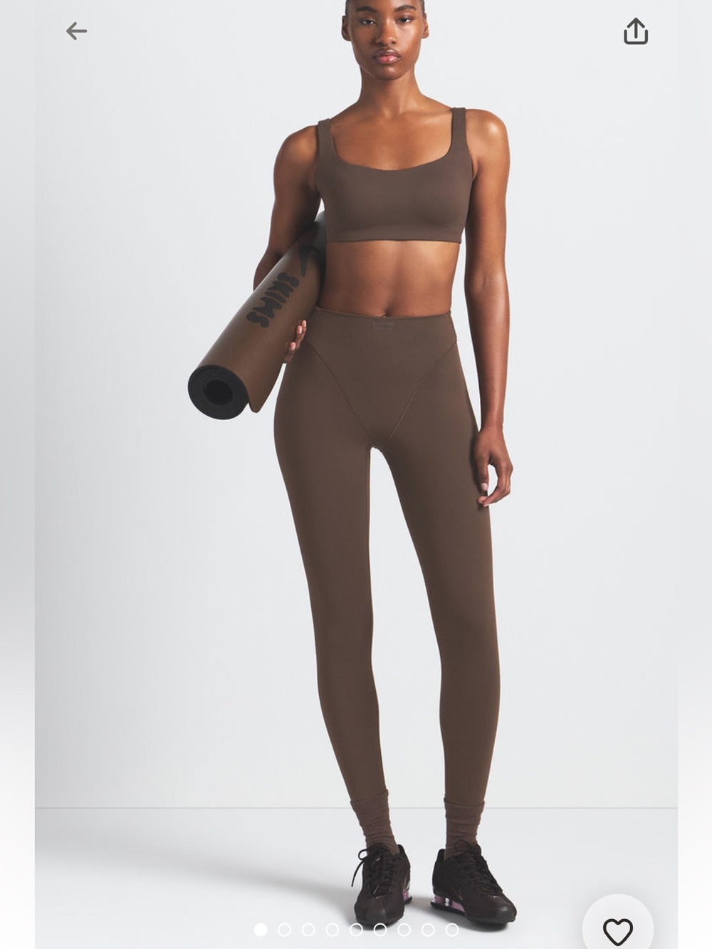 NikeSKIMS V-Line Matte 26” Legging - Dark Sepia
